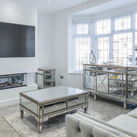 Ryan I Air I Bnb - 102 Mill Street - Free Parking Liverpool Extérieur photo